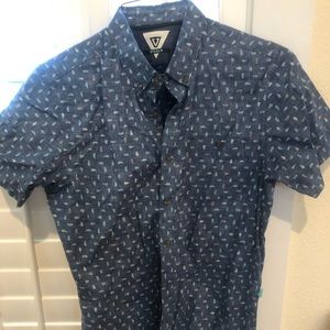 Vissla Large Men’s blue shirt